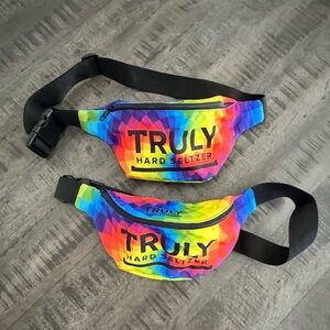 SET(X2)S.L. Fashions Multicolor Money Clip